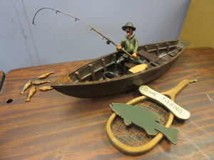lot 722 image: VINTAGE HAND-CARVED FISHERMAN ON BOAT