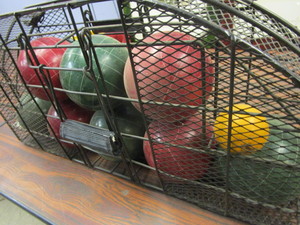 lot 726 image: EDDIE BAUER BOCCE SET, LIBERTY CLASSICS IOWA CAR, WINE ART