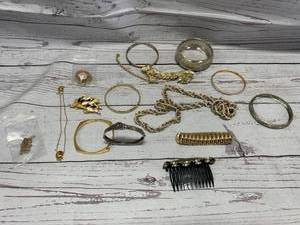 lot 56 image: Misc. Lot of Vintage Jewelry