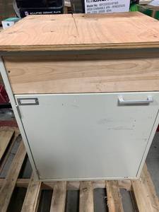 lot 84 image: Heavy Gauge Metal Cabinet w Wood Top