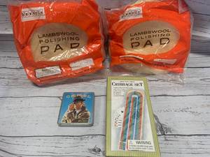 lot 99 image: Lambswool Pads, Cribbage Set, Vintage Camel Tin
