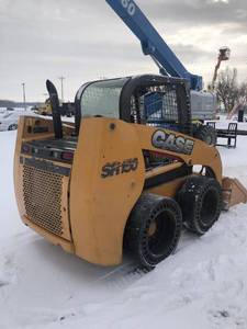 lot 4 image: 2011 Case SR150 Skid Loader Skid Steer