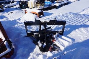 lot 30 image: Brand New Universal Mount Bobcat Skid Loader Skid Steer Hydraulic TreePole Pulling Attachment