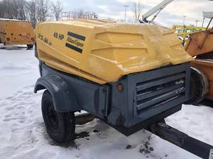lot 22 image: Atlas Copca Model XAS185JD Tow Behind Air Compressor
