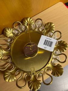 lot 17 image: Remembrance Jewerers Wall Clock