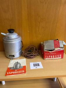 lot 19 image: Vintage Electric Atomizer