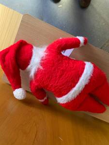 lot 22 image: 1940-1950 stuffed Santa Claus