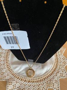 lot 27 image: Bulova Watch on a 24 inch chain