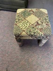 lot 13 image: Animal Print Stools or Footrest