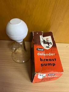 lot 20 image: Rexall Defender Breat Pump