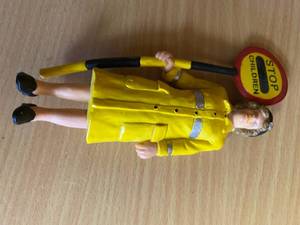 lot 24 image: Eight Vintage Toy Figurines
