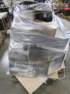 lot 37 image: WHOLESALE MIXED PALLET OF RETURNS - SMALL HOUSEWARES AND GARAGE ITEMS