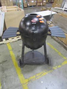 lot 65 image: Char-Griller AKORN 20-in Black Kamado Charcoal Grill 6719