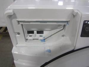 lot 70 image: Whirlpool 4.5-cu ft High Efficiency Stackable Front-Load Washer (White) ENERGY STAR WFW5620HW
