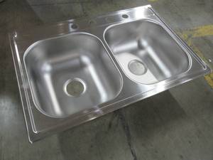 lot 266 image: Dayton 33-in x 22-in Satin Double-Basin Stainless Steel Drop-In 4-Hole Residential Kitchen Sink LWDB332274 - Slight Bent Corner.