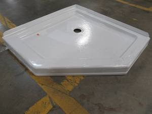 lot 278 image: Unbranded 38.25 in. x 38.25 in. Single Threshold Neo Angle Shower Base in White