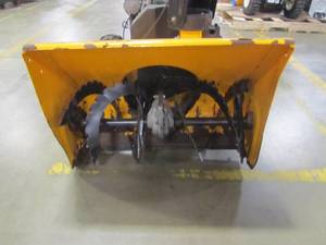 lot 118 image: Murray 27 2 Stage Snow Blower 627854X35