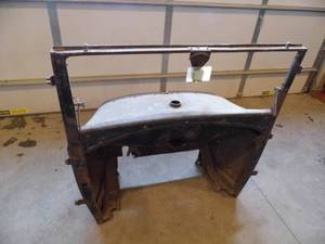 lot 1 image: Ford Front End