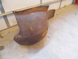 lot 5 image: Fender