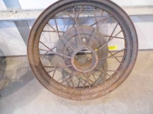 lot 30 image: Antique Rim