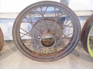 lot 31 image: Antique Rim