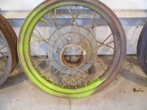 lot 32 image: Antique Rim