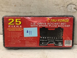 lot 11 image: Tru-Forge 25-Piece Socket Set