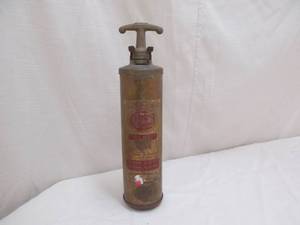 lot 7 image: antique fire extinguisher