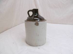 lot 12 image: shoulder jug