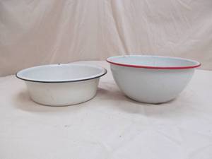 lot 13 image: enamel bowl