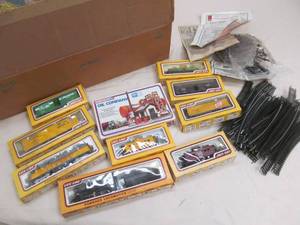 lot 30 image: Train Set