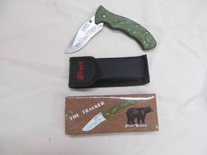 lot 34 image: locking blade knife