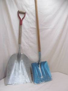 lot 81 image: shovel