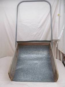 lot 92 image: feed scoop