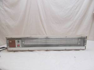 lot 103 image: electric heater