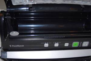 lot 26 image: Foodsaver V3250 bag sealer