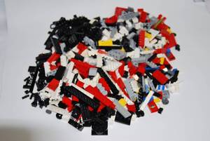 lot 46 image: Lego Building blocks lot