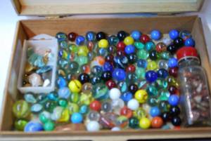 lot 6 image: Cigar box marbles superior aggates rocks