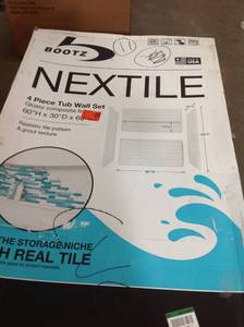 lot 19 image: Bootz Industries Nextile 30 in. x 60 in. x 60 in. 4-Piece Direct-to-Stud Alcove Tub Surround in White not used