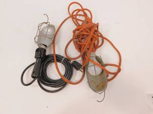 lot 48 image: Lot of 2 Trouble Lights