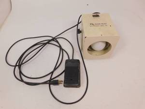 lot 82 image: BQ Bar-ray footswitch X-ray light