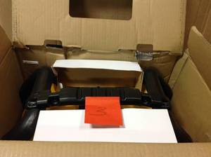 lot 2 image: Husky 8G 150 PSI Hotdog Air Compressor in good condition