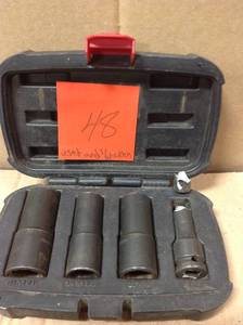 lot 48 image: Husky 12 in. Drive Impact Flip Socket Set (4 Piece) USED 1 PC IS BROKEN