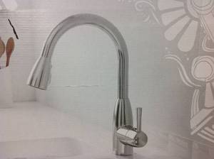 lot 57 image: American Standard Fairbury Single-Handle Pull-Down Sprayer Kitchen Faucet in Polished Chrome in good Condition