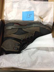 lot 15 image: Wolverine Mens Legend Waterproof 6 in. Work Boots - Soft Toe - Brown Size 11.5(M) not used
