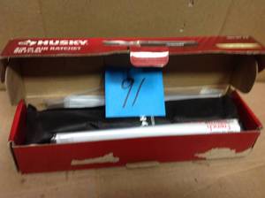 lot 91 image: Husky 50 ft.lbs. 38 in. Ratchet Wrench in good condition