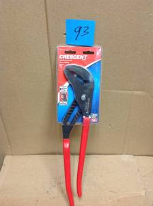 lot 93 image: Crescent 16 in. Tongue and Groove Straight Jaw Plier in good condition