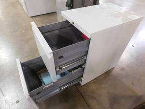 lot 375 image: Small Rolling File Cabinet - 15(w) x 27(h) x 23(d) with Key