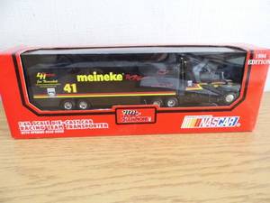 lot 9 image: Meineke Racing Team Semi