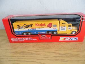 lot 19 image: Kodak Racing Team Semi